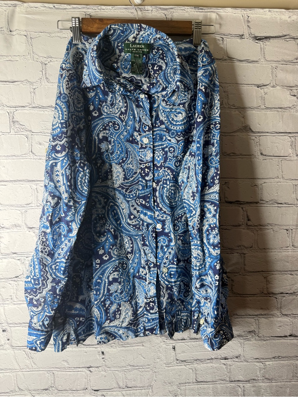 Lauren Ralph Lauren Blue Paisley Button-Up Shirt size petite medium